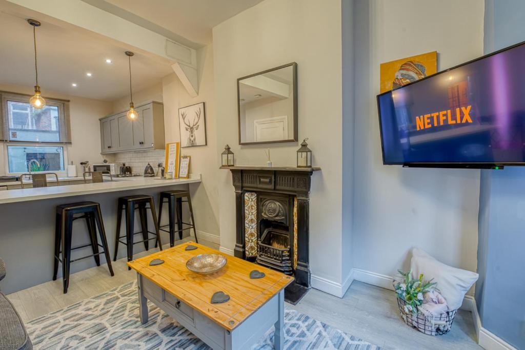 Charming City Home, Beside The Serene Ormeau Park 벨파스트 외부 사진