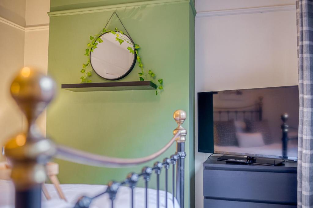 Charming City Home, Beside The Serene Ormeau Park 벨파스트 외부 사진