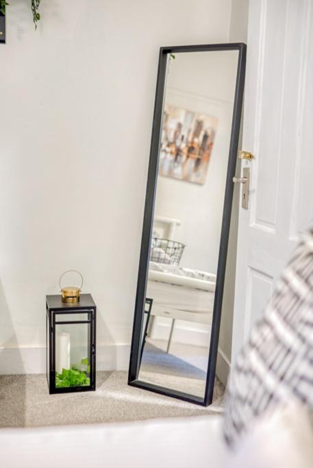 Charming City Home, Beside The Serene Ormeau Park 벨파스트 외부 사진